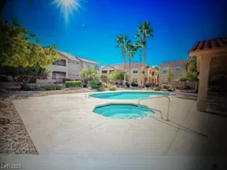 Photo #1: 2484284 Listing 