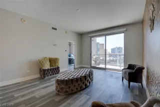 Photo #4: 2484306 Listing 