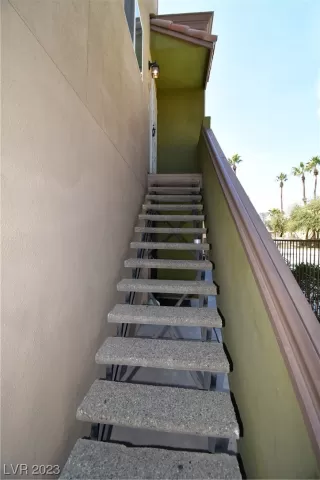 Photo #4: 2484314 Listing 