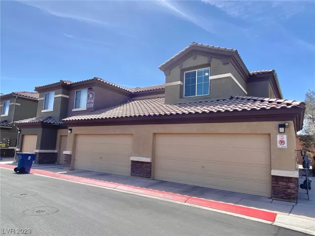 MLS: 2484333 Condo For Sale