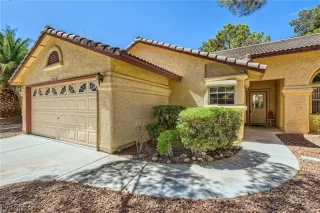 Photo #3: 2484417 Listing 