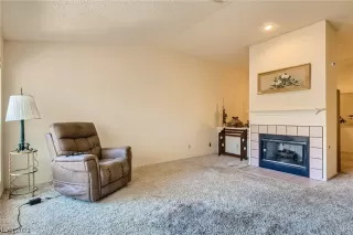 Photo #5: 2484417 Listing 