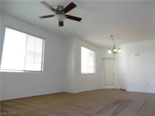 Photo #1: 2484420 Listing 