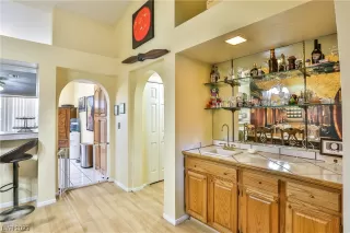 Photo #1: 2484423 Listing