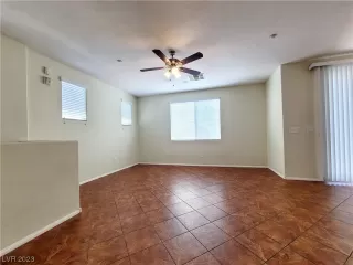 Photo #5: 2484435 Listing 