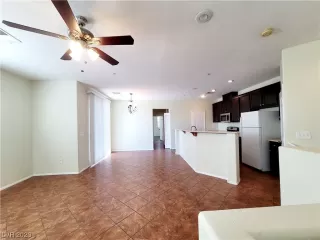 Photo #6: 2484435 Listing 