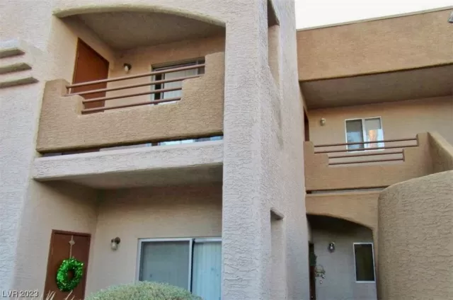 MLS: 2484456 Condo For Sale