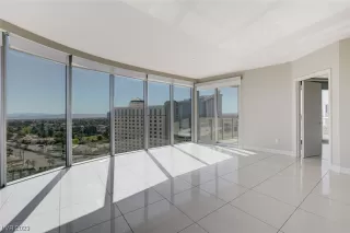 Photo #1: 2484469 Listing 