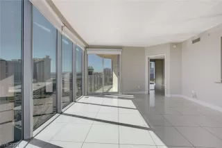 Photo #2: 2484469 Listing 