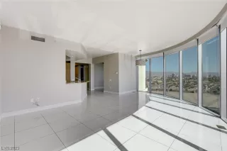 Photo #3: 2484469 Listing 