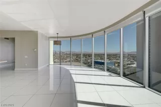 Photo #5: 2484469 Listing 