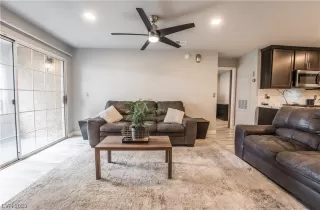 Photo #6: 2484473 Listing 