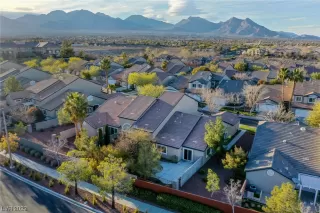 Photo #3: 2484492 Listing 