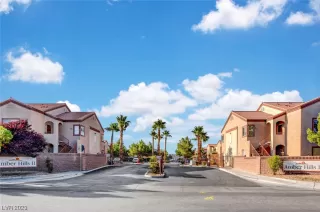 Photo #1: 2484498 Listing 