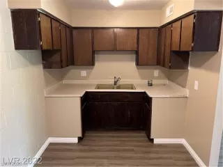 Photo #1: 2484517 Listing 