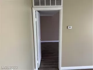 Photo #2: 2484517 Listing 