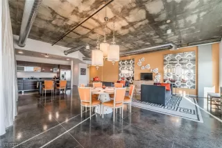 Photo #6: 2484529 Listing 