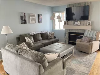 Photo #1: 2484556 Listing 