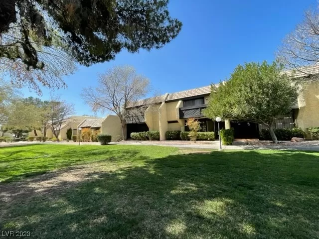 MLS: 2484561 Condo For Sale