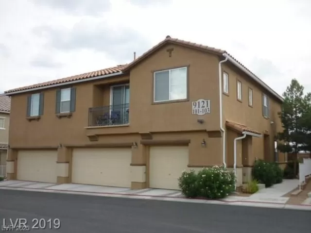 MLS: 2484608 Condo For Sale