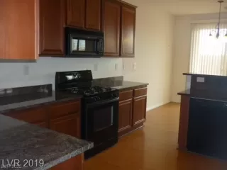 Photo #4: 2484608 Listing 