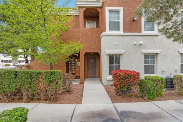 MLS: 2484615 Condo For Sale