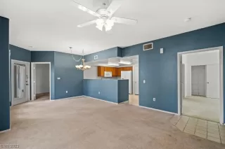 Photo #5: 2484615 Listing