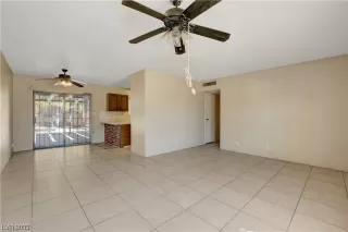 Photo #6: 2484619 Listing 