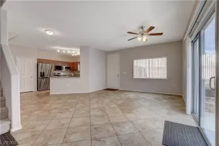 Photo #2: 2484636 Listing 