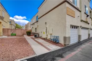 Photo #4: 2484636 Listing 