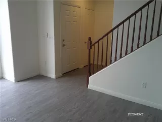 Photo #3: 2484663 Listing 