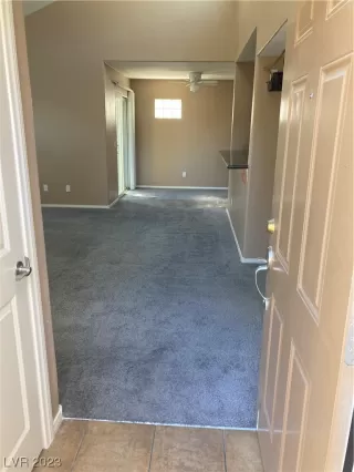 Photo #5: 2484675 Listing