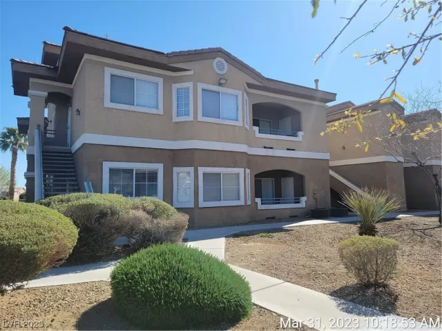 MLS: 2484721 Condo For Sale