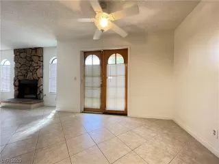 Photo #5: 2484727 Listing 