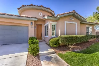 Photo #2: 2484737 Listing 