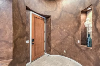 Photo #3: 2484737 Listing 