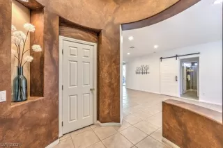 Photo #4: 2484737 Listing 