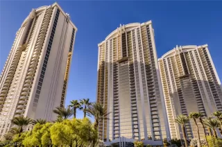 Photo #2: 2484748 Listing