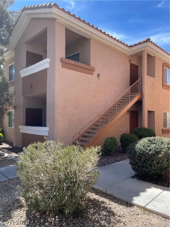 MLS: 2484779 Condo For Sale