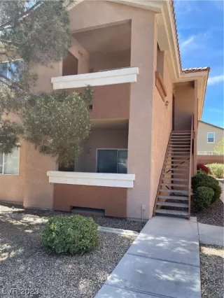 Photo #1: 2484779 Listing