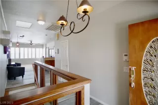 Photo #3: 2484789 Listing