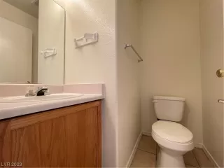 Photo #3: 2484792 Listing 