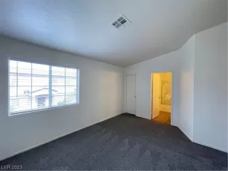 Photo #5: 2484792 Listing 