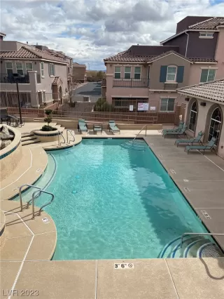 Photo #1: 2484821 Listing 