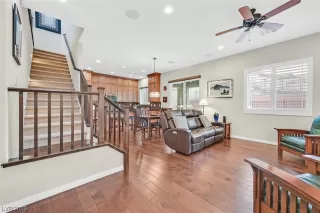 Photo #2: 2484824 Listing 