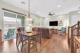 Photo #5: 2484824 Listing 