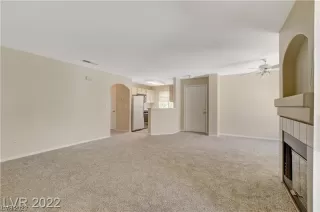 Photo #4: 2484843 Listing