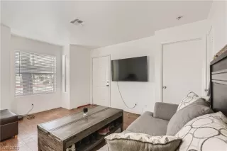 Photo #2: 2484865 Listing 