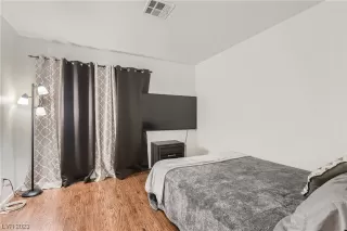 Photo #5: 2484865 Listing 