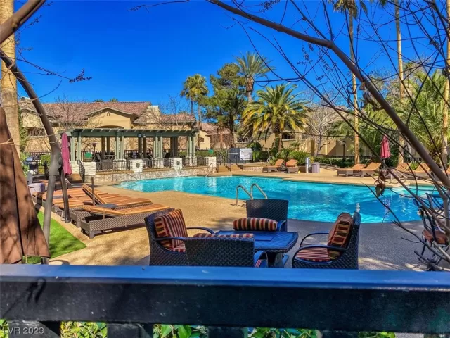 MLS: 2484879 Condo For Sale